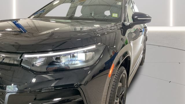 New 2026 Volkswagen Tiguan SE R-Line AWD/4WD image 32