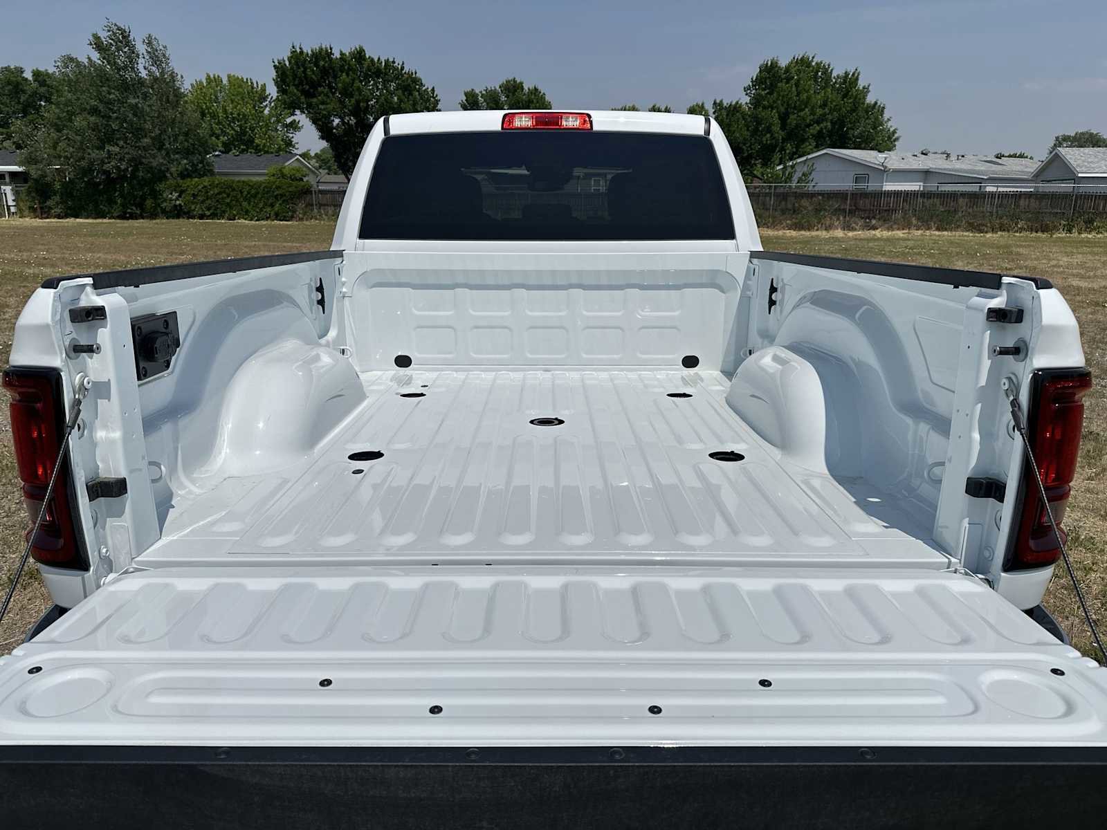 New 2025 RAM 2500 Big Horn AWD/4WD image 18