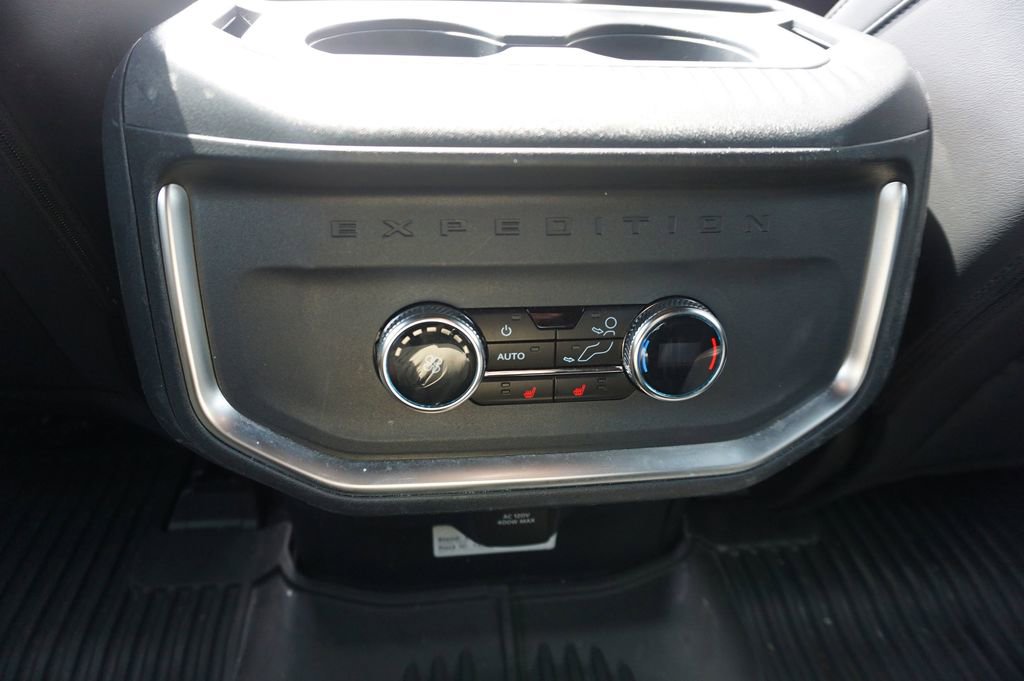 Used 2025 Ford Expedition Tremor AWD/4WD image 12