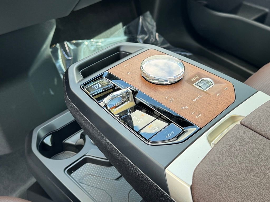 Certified 2023 BMW iX xDrive50 w/ Premium Package image 14
