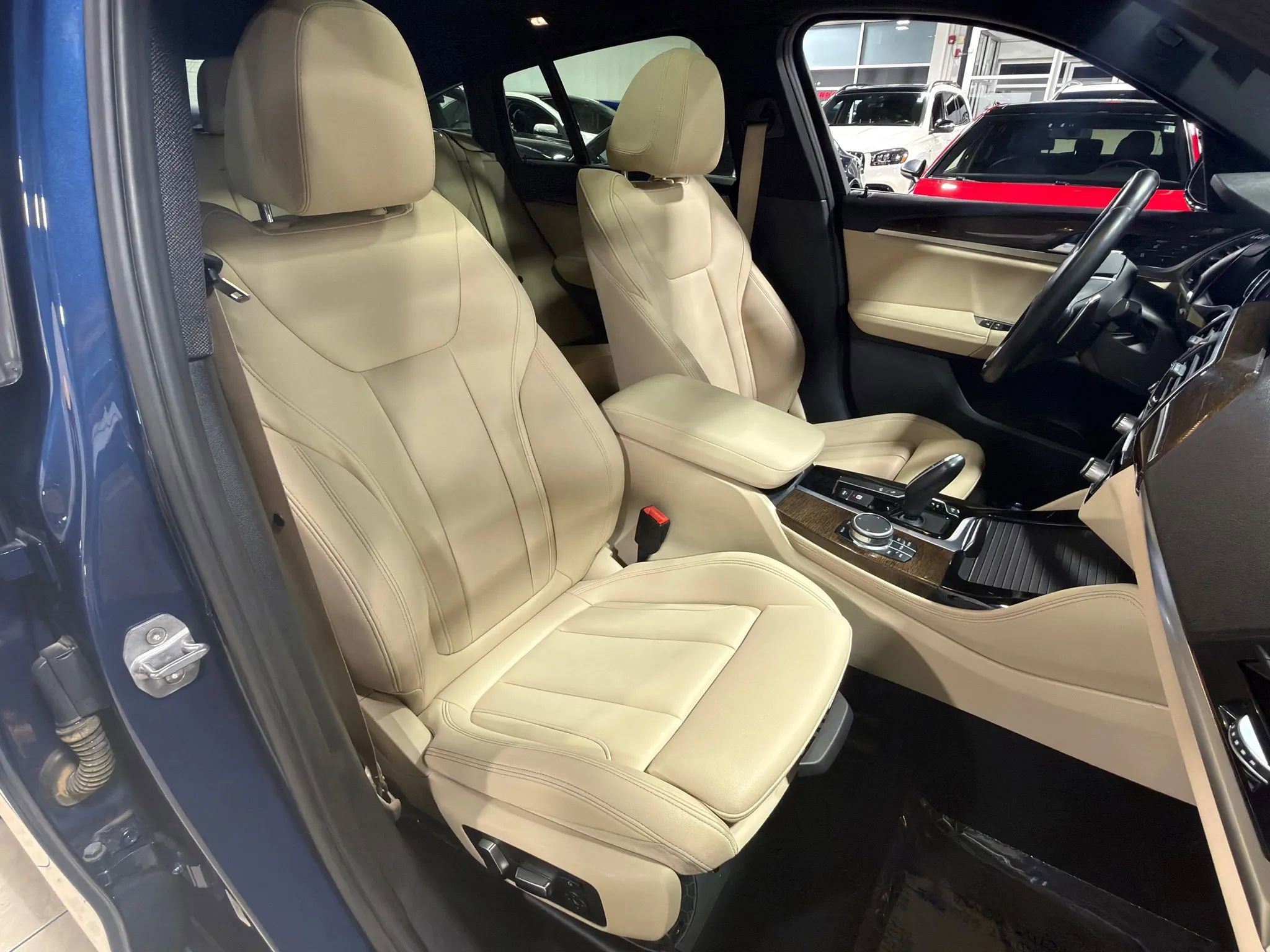 Used 2019 BMW X4 xDrive30i w/ Convenience Package AWD/4WD image 8