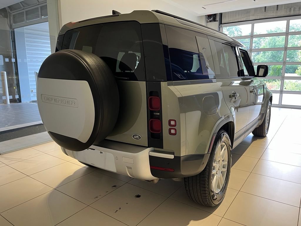 Certified 2020 Land Rover Defender 110 S AWD/4WD image 8