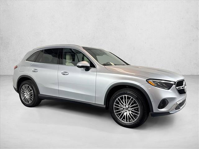 Used 2026 Mercedes-Benz GLC 300 4MATIC image 3