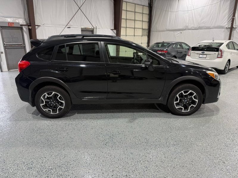 Used 2016 Subaru Crosstrek 2.0i Limited AWD/4WD image 7