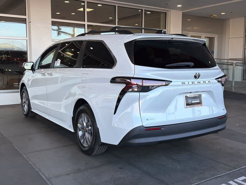 New 2026 Toyota Sienna XLE FWD image 9