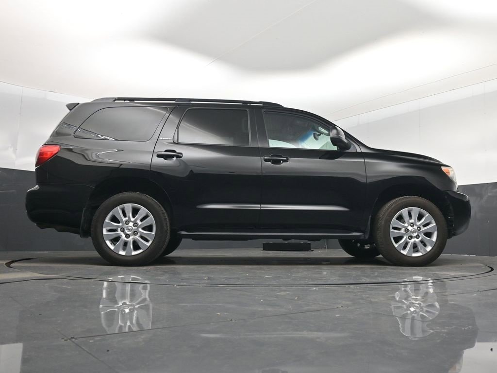 Used 2017 Toyota Sequoia Platinum image 18