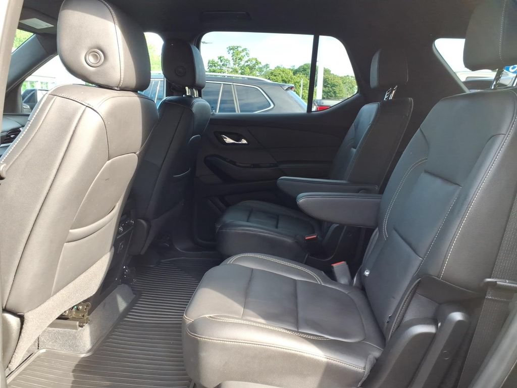 Used 2023 Chevrolet Traverse LT AWD/4WD image 13