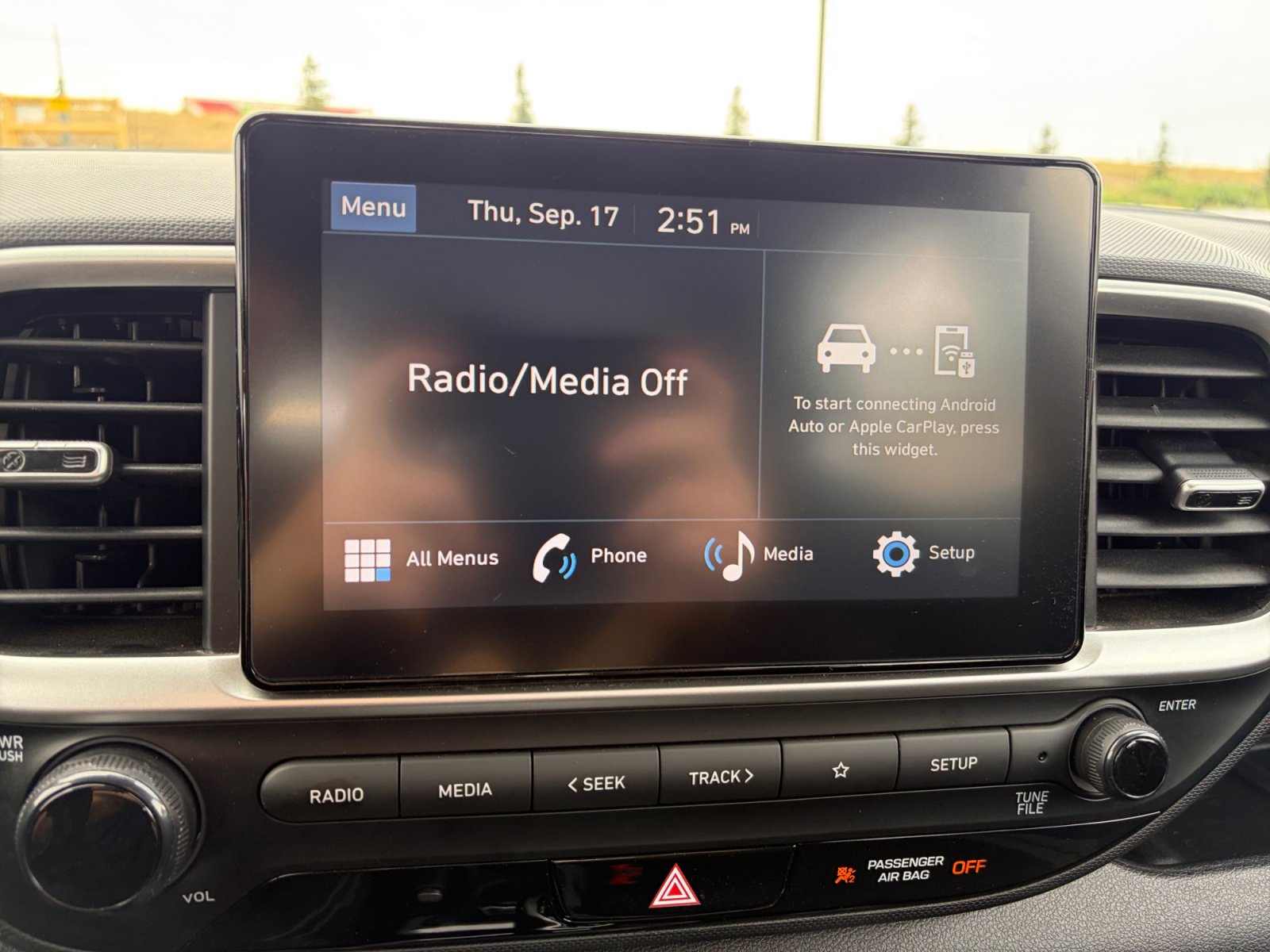 Used 2025 Hyundai Venue SEL FWD image 26