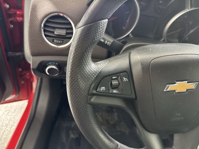 Used 2015 Chevrolet Cruze LT image 10