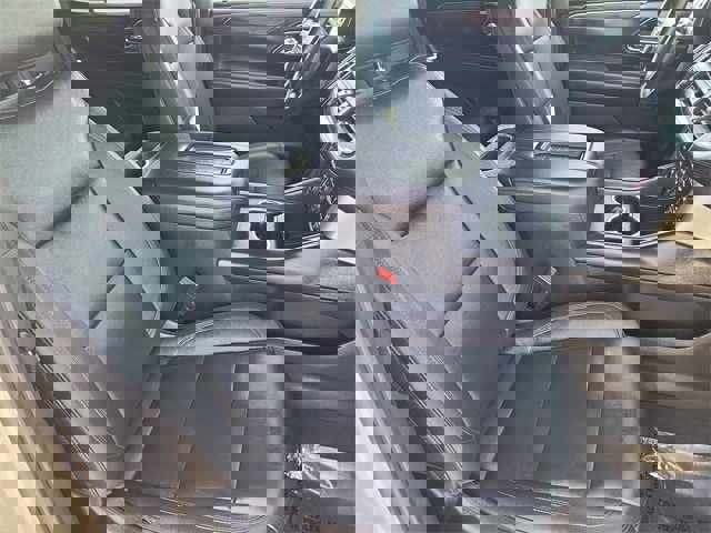 Used 2022 Chevrolet Tahoe Z71 w/ Luxury Package image 19