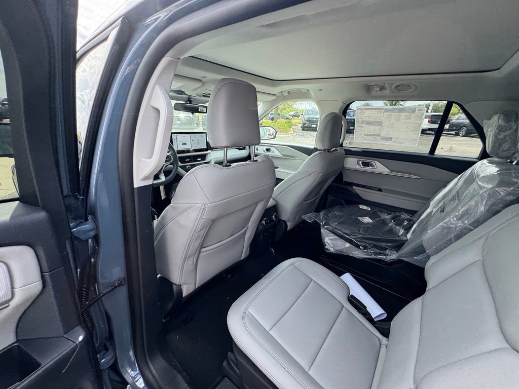 New 2026 Ford Explorer Active AWD/4WD image 12