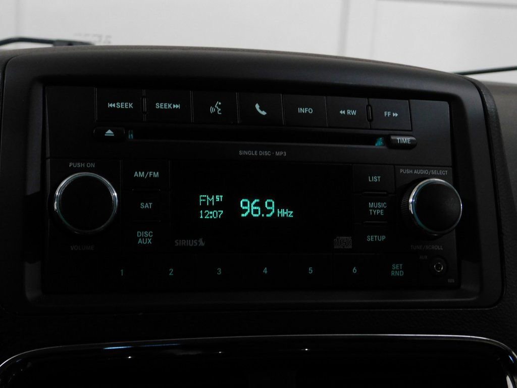 Used 2011 Dodge Grand Caravan SXT image 47