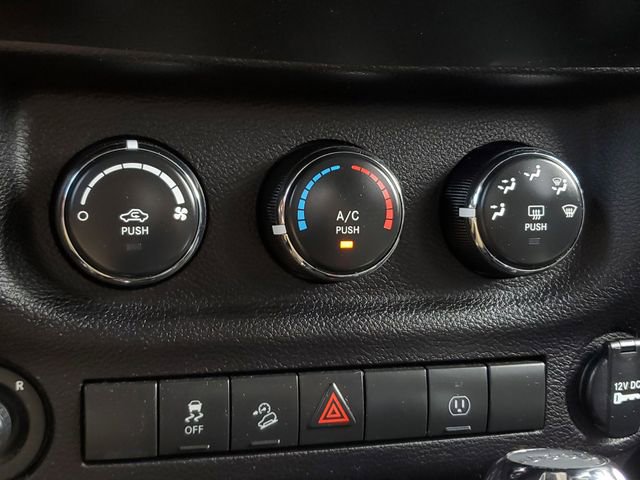 Certified 2017 Jeep Wrangler Unlimited Sahara w/ Connectivity Group AWD/4WD image 26