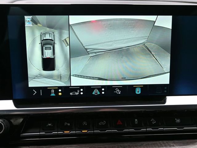 Used 2023 Chevrolet Silverado 1500 LTZ w/ LTZ Convenience Package II AWD/4WD image 33