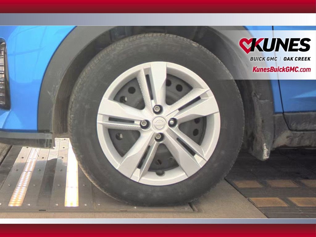 Used 2024 Nissan Kicks S w/ Interior Electronics Package image 9