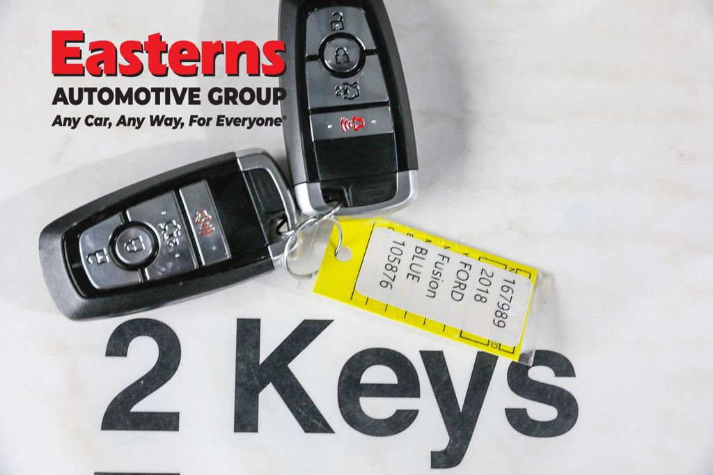 Used 2018 Ford Fusion SE image 25