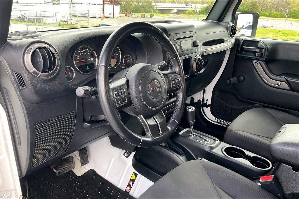 Used 2018 Jeep Wrangler Sport image 18