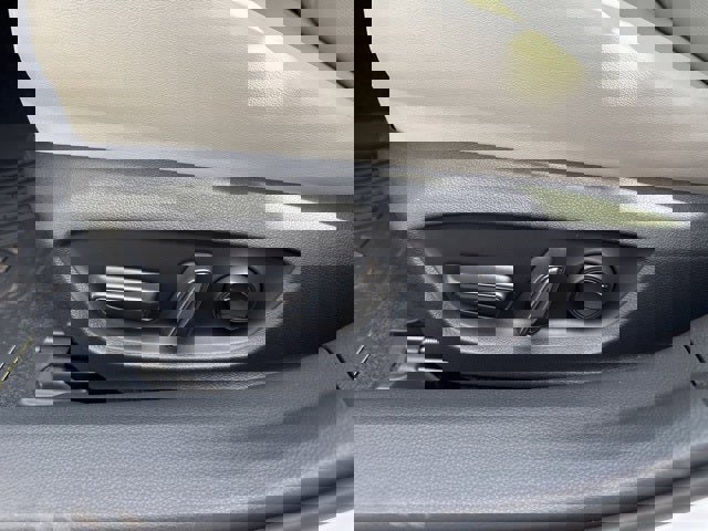 New 2026 Toyota Prius XLE image 19