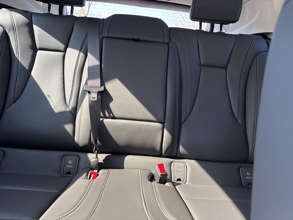 Used 2025 Buick Envision Preferred AWD/4WD image 25