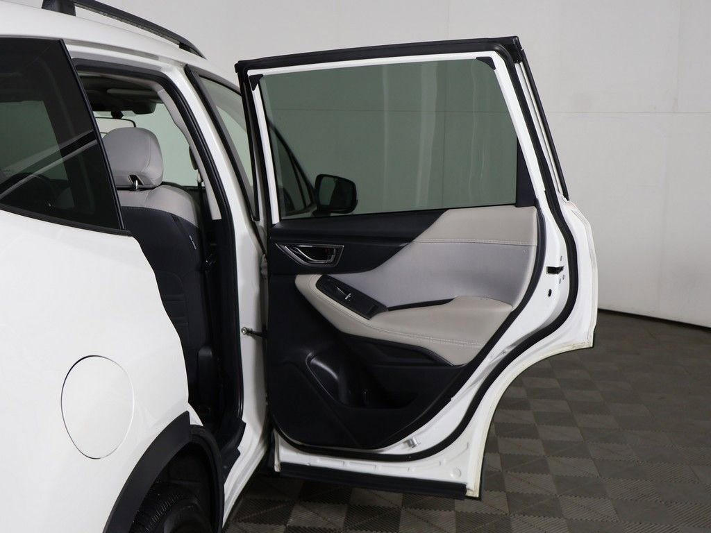 Used 2020 Subaru Forester Premium AWD/4WD image 23