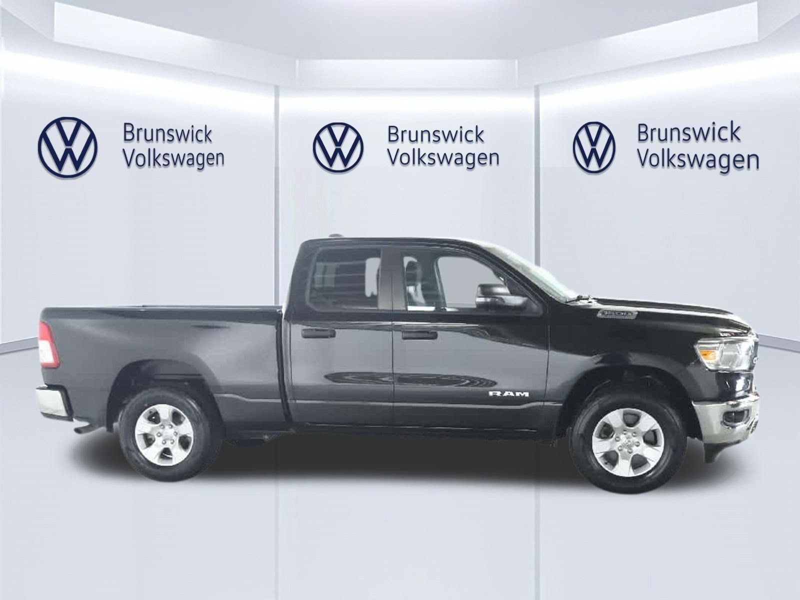 Used 2024 RAM 1500 Big Horn AWD/4WD image 11