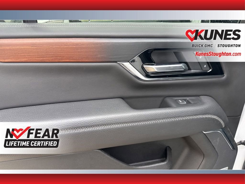 Used 2025 GMC Yukon Denali AWD/4WD image 36