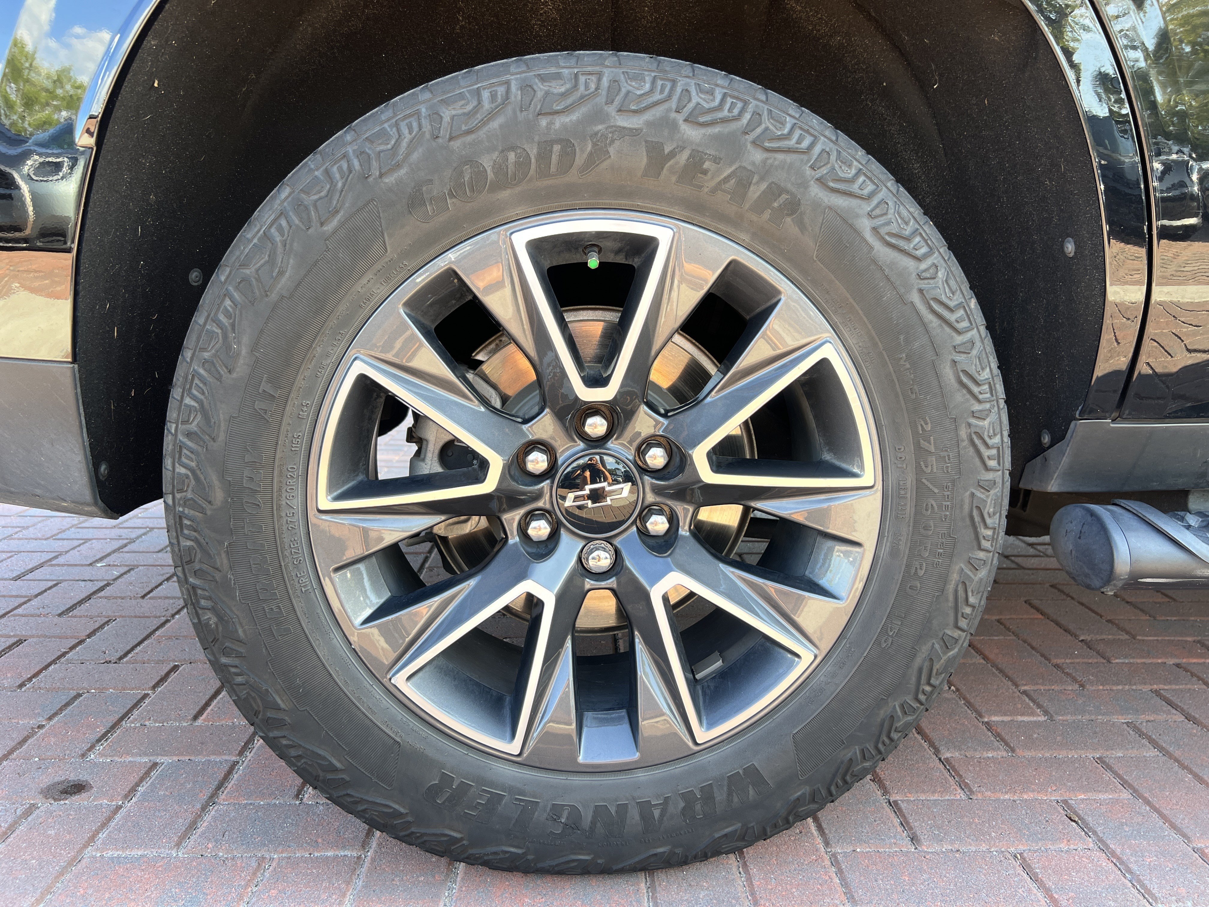 Used 2023 Chevrolet Tahoe Z71 AWD/4WD image 13