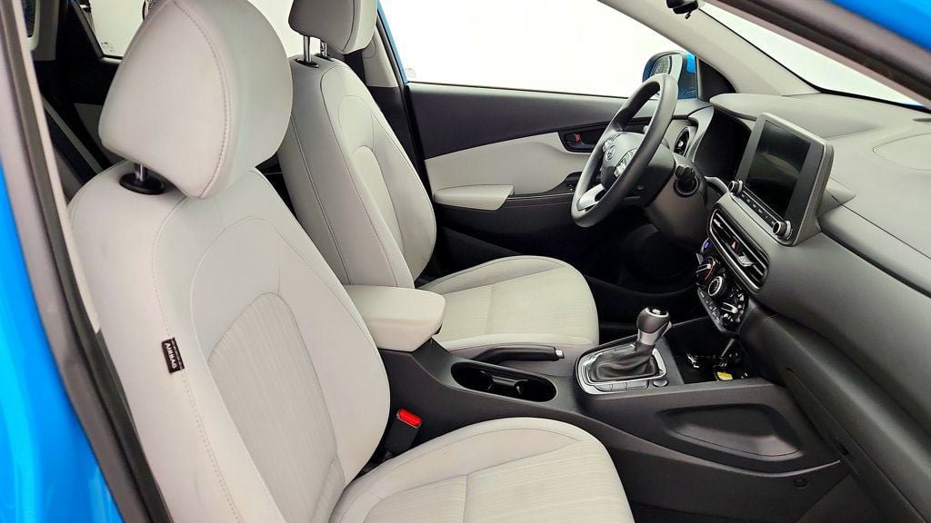Used 2023 Hyundai Kona SEL w/ Winter Weather Package FWD image 22