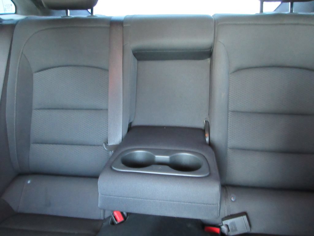 Used 2016 Chevrolet Malibu LS FWD image 17