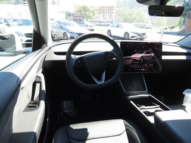 Used 2026 Tesla Model Y Long Range RWD image 7