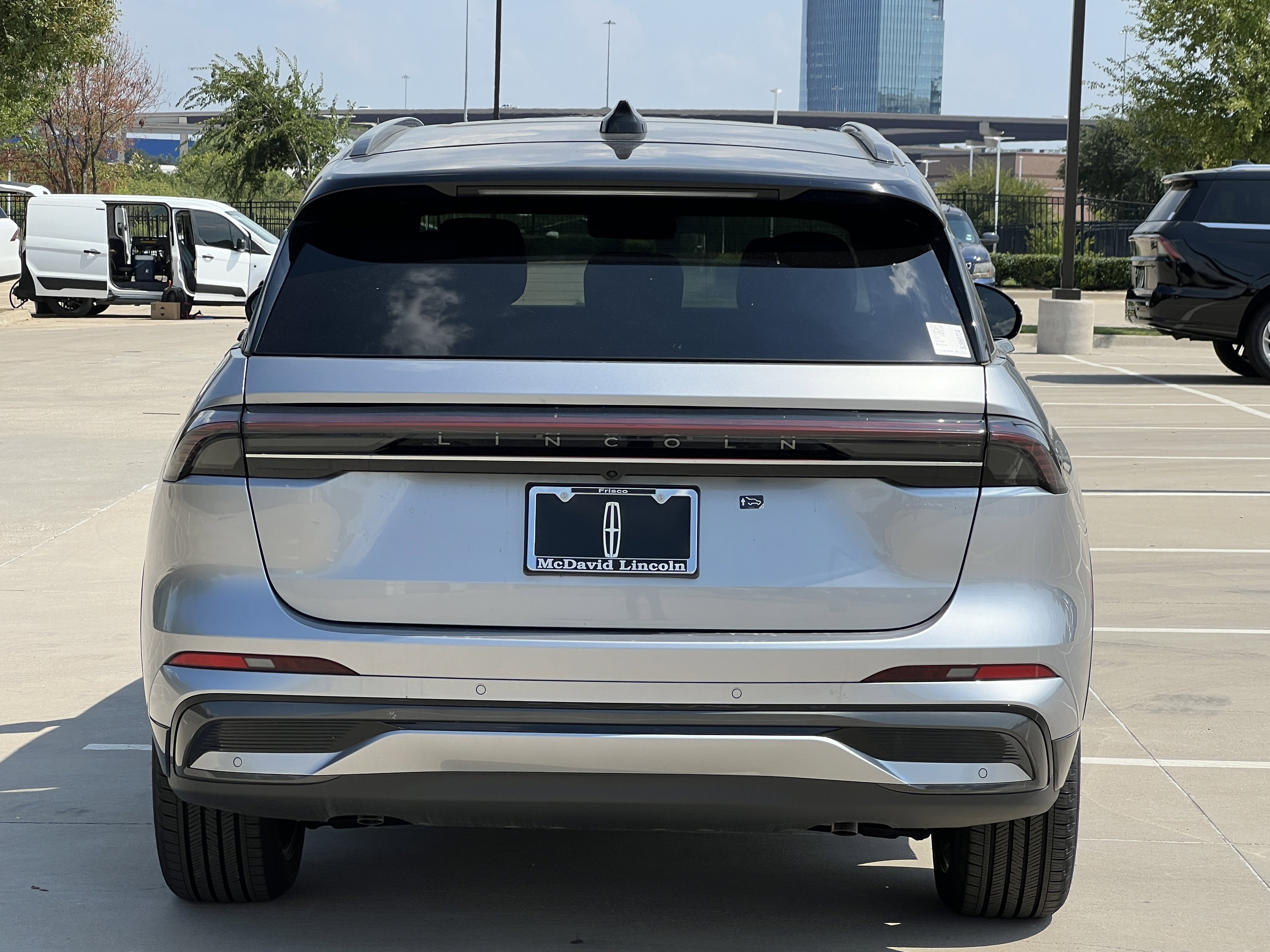 New 2025 Lincoln Nautilus Reserve w/ Jet Appearance Package image 8