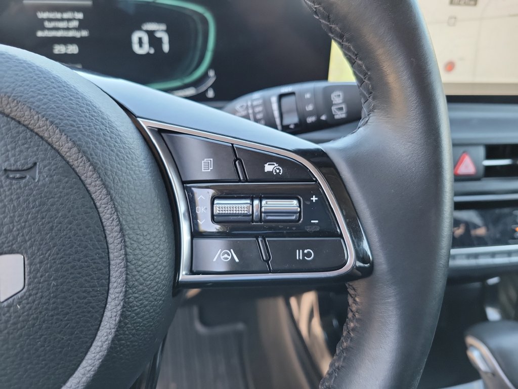 Used 2025 Kia Seltos S FWD image 26