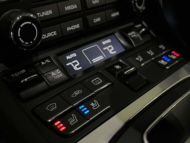 Certified 2017 Porsche 911 Carrera 4S image 30