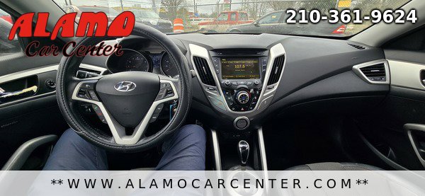 Used 2012 Hyundai Veloster w/ Style Pkg image 29