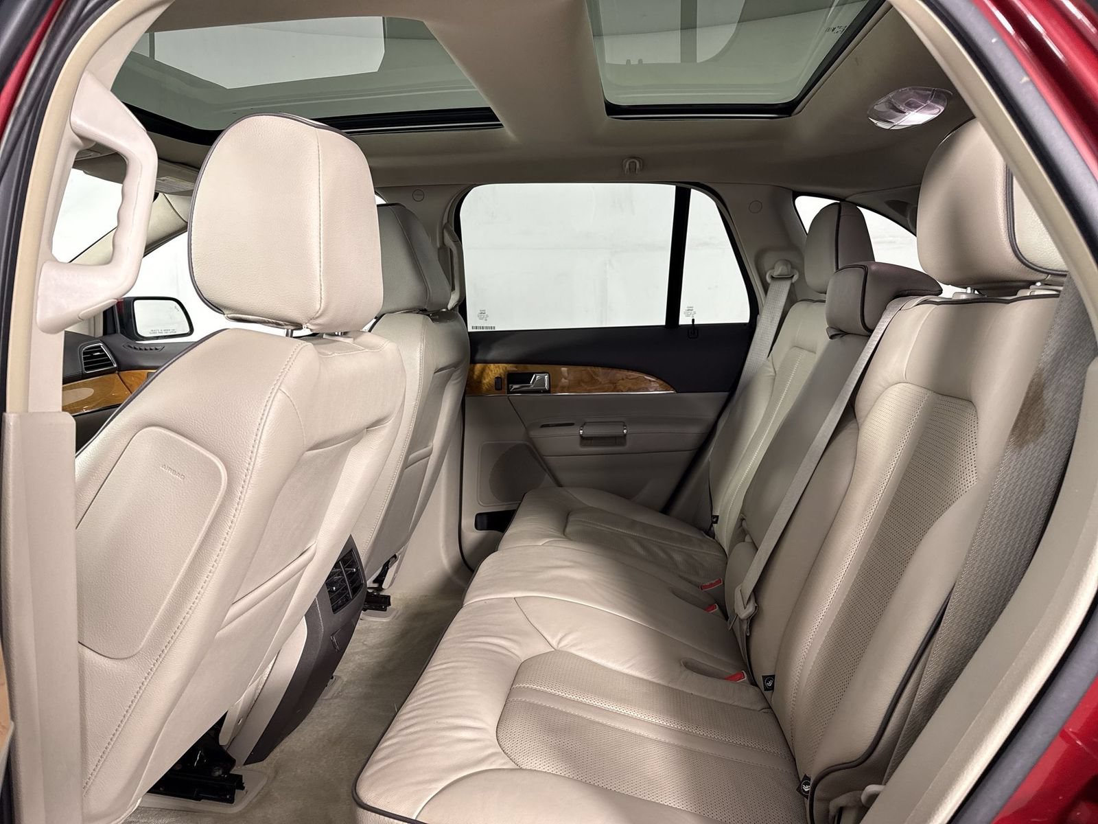 Used 2013 Lincoln MKX AWD image 21