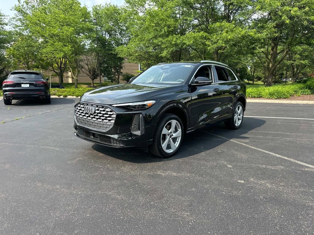 New 2025 Audi Q5 Premium Plus image 3