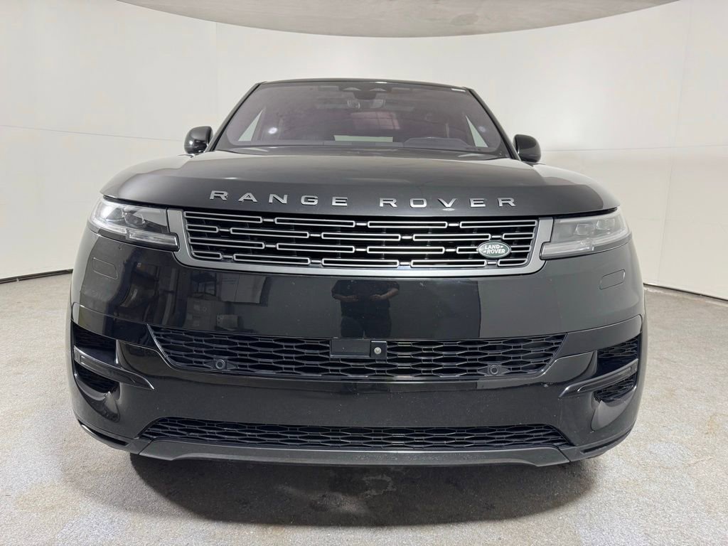 Used 2023 Land Rover Range Rover Sport SE AWD/4WD image 2
