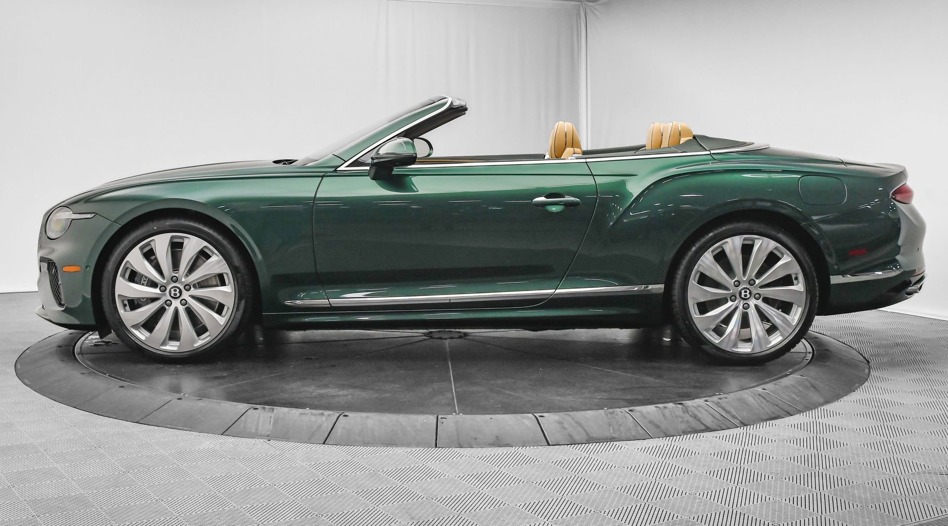 New 2026 Bentley Continental GTC image 9