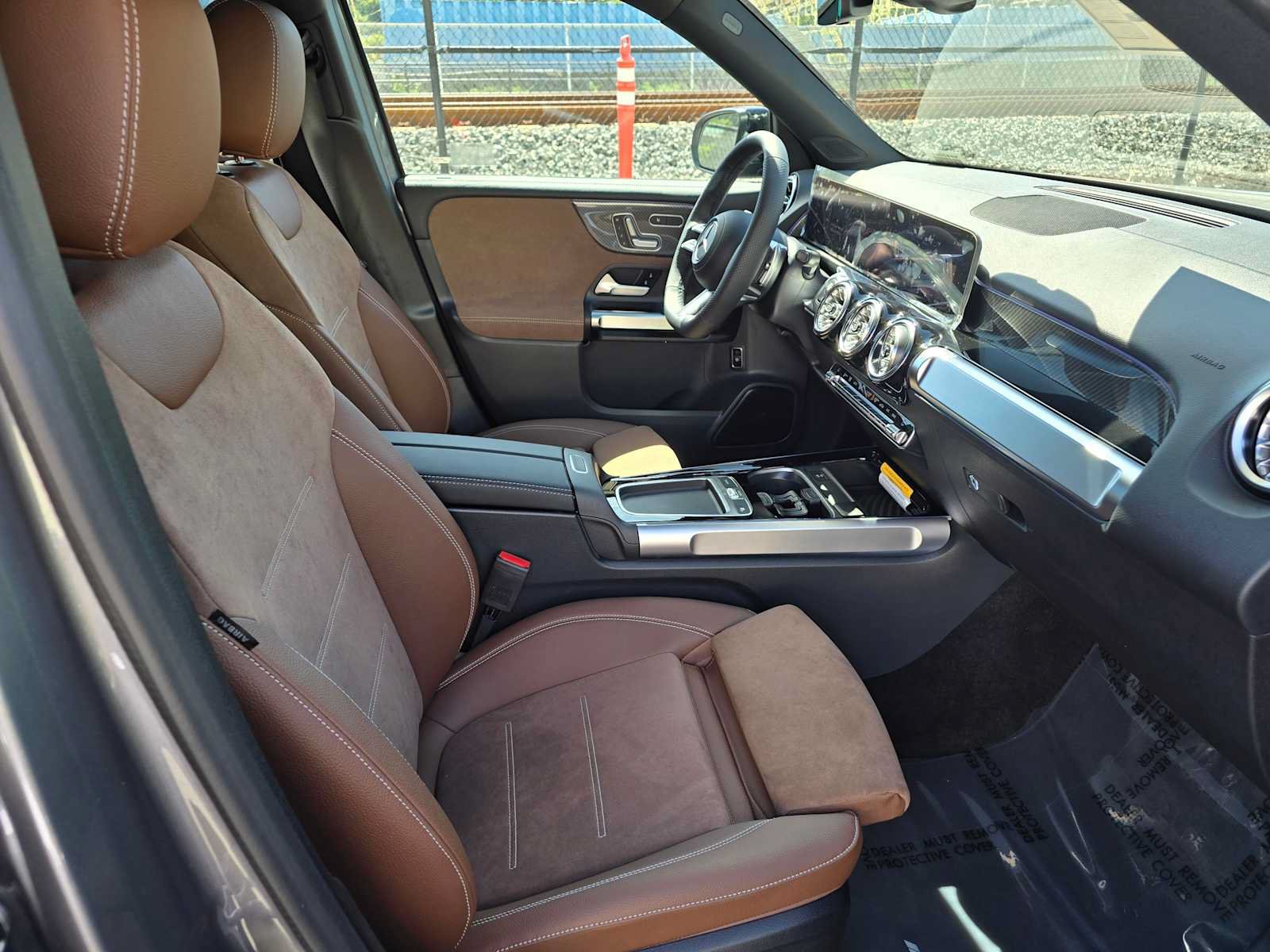 New 2026 Mercedes-Benz GLB 250 4MATIC image 12