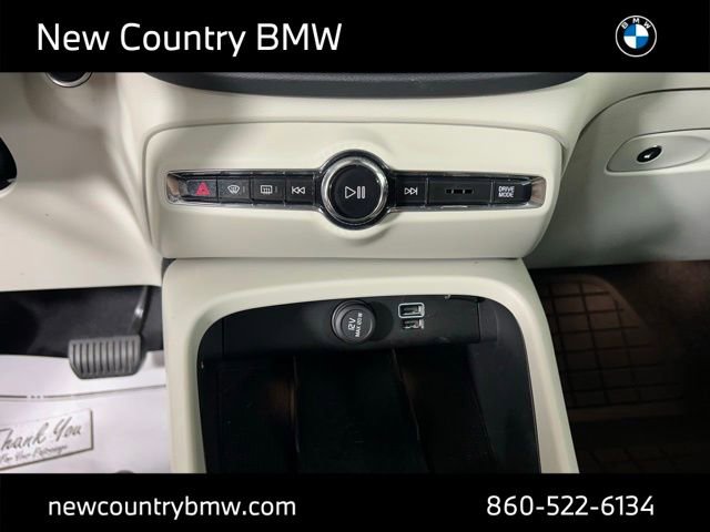 Used 2019 Volvo XC40 T5 Inscription AWD/4WD image 18
