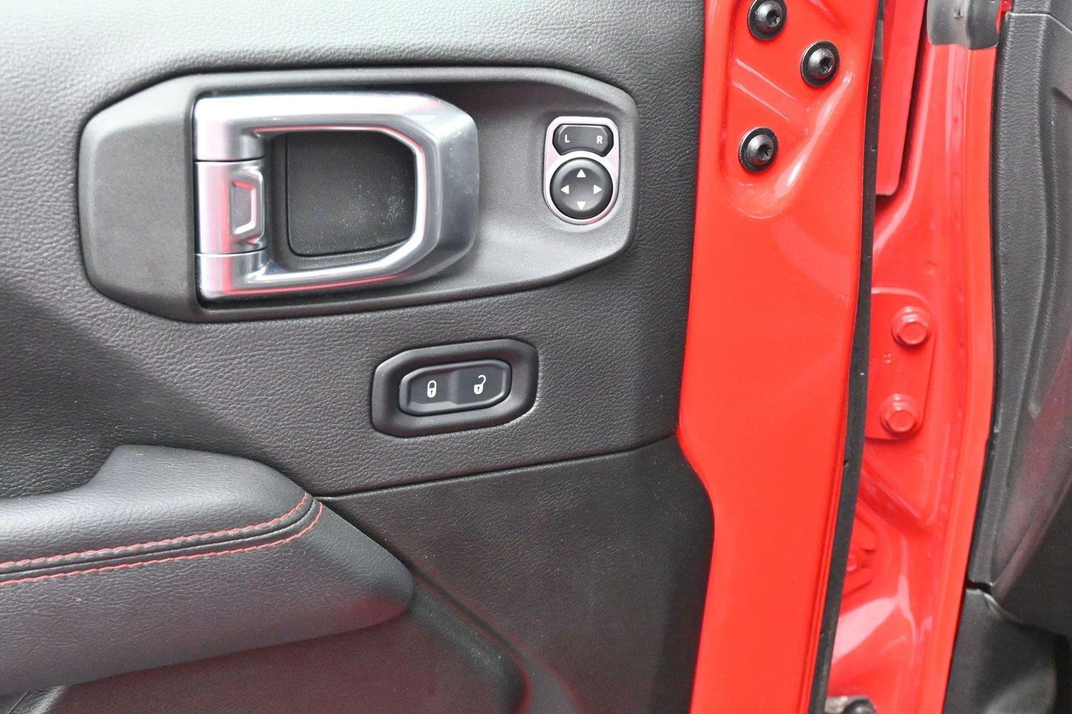 Used 2023 Jeep Wrangler Rubicon w/ Steel Bumper Group AWD/4WD image 12