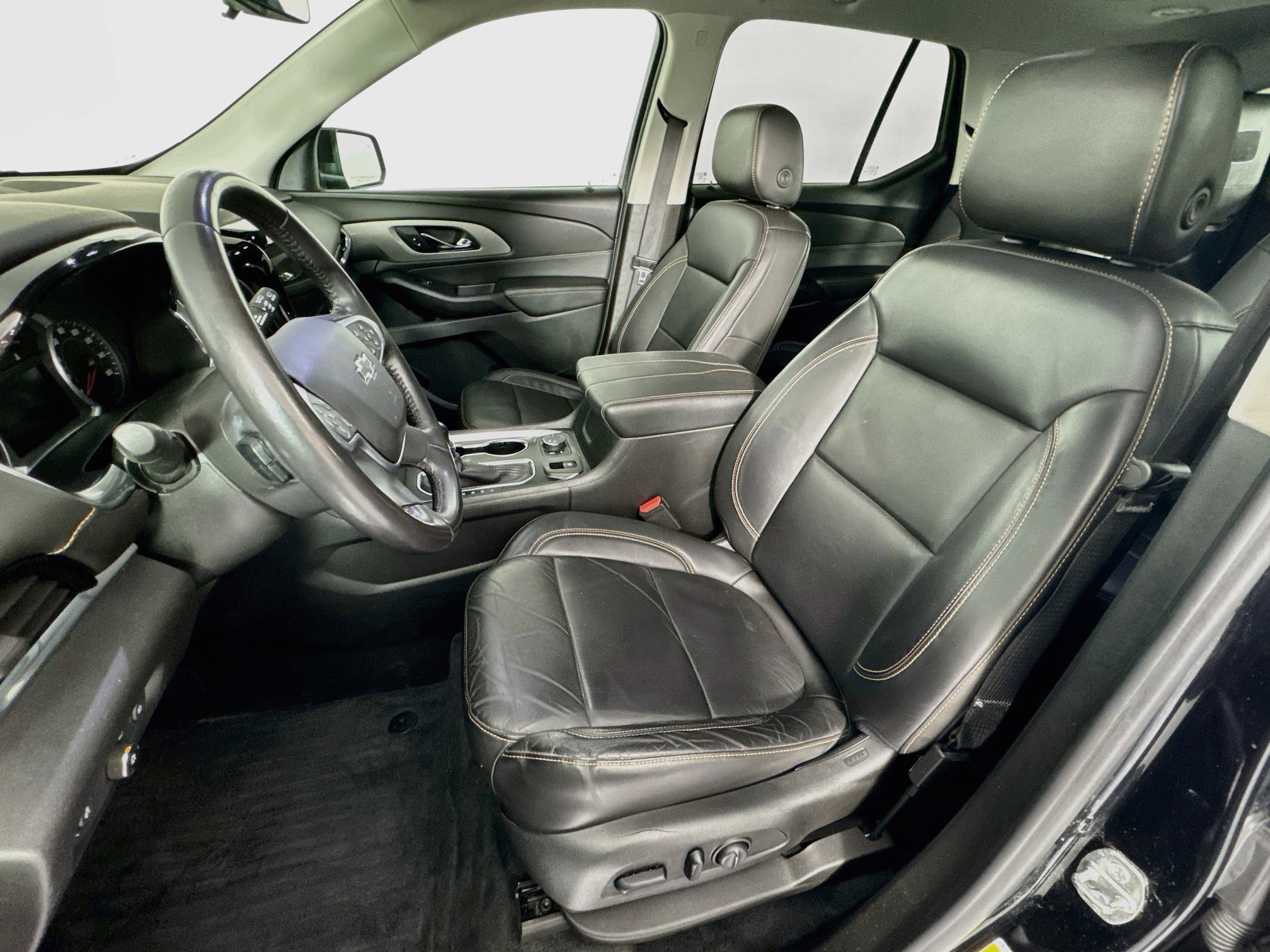 Used 2021 Chevrolet Traverse RS AWD/4WD image 22