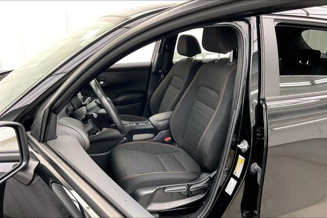 Used 2025 Honda HR-V Sport image 8