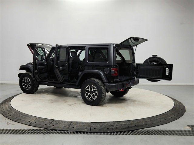 Used 2025 Jeep Wrangler Unlimited Rubicon image 13