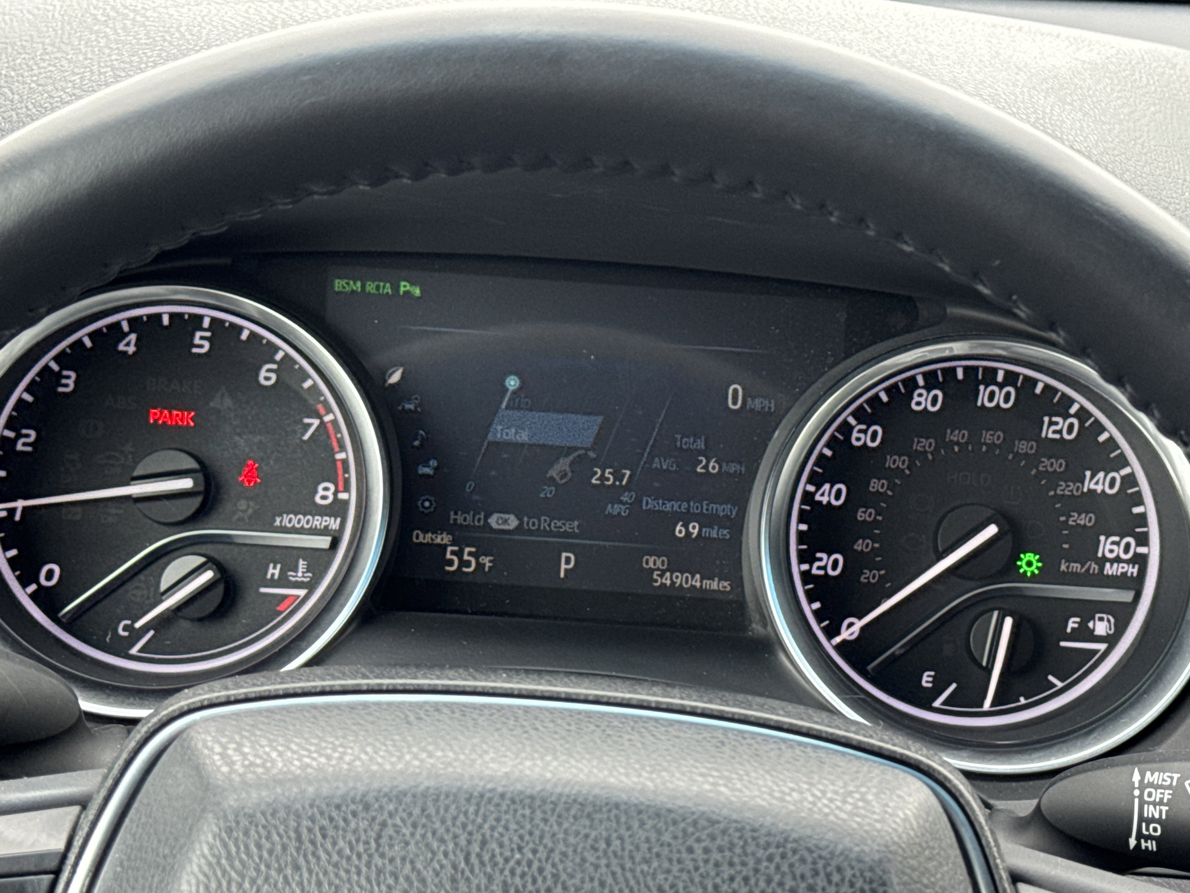Used 2018 Toyota Camry XLE FWD image 4