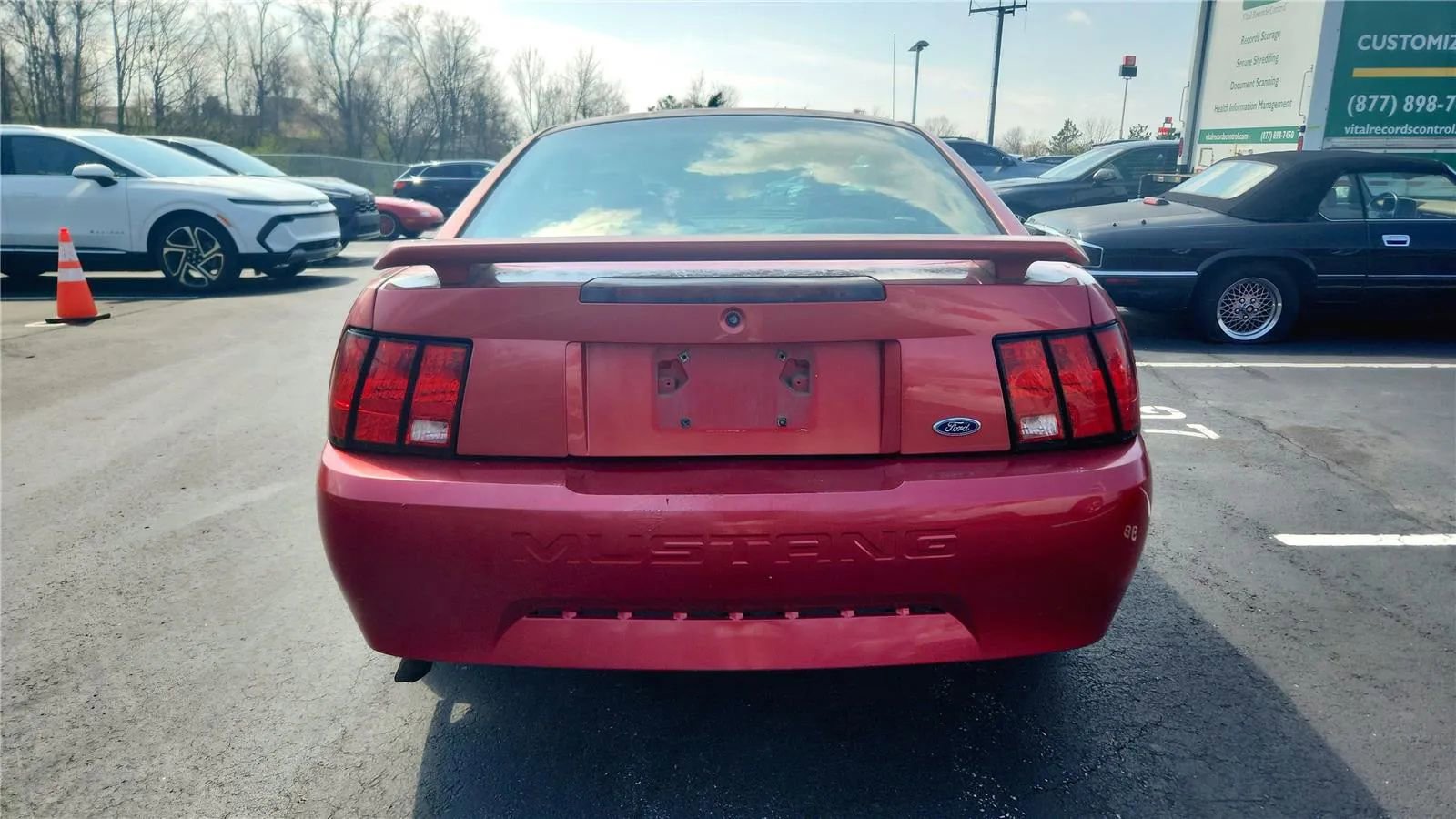 Used 2001 Ford Mustang Coupe RWD image 3