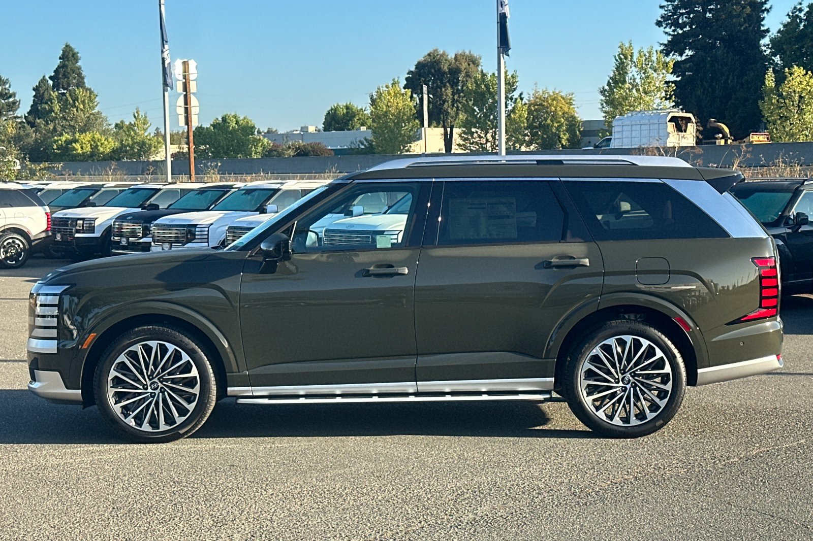 New 2026 Hyundai Palisade Calligraphy AWD/4WD image 7