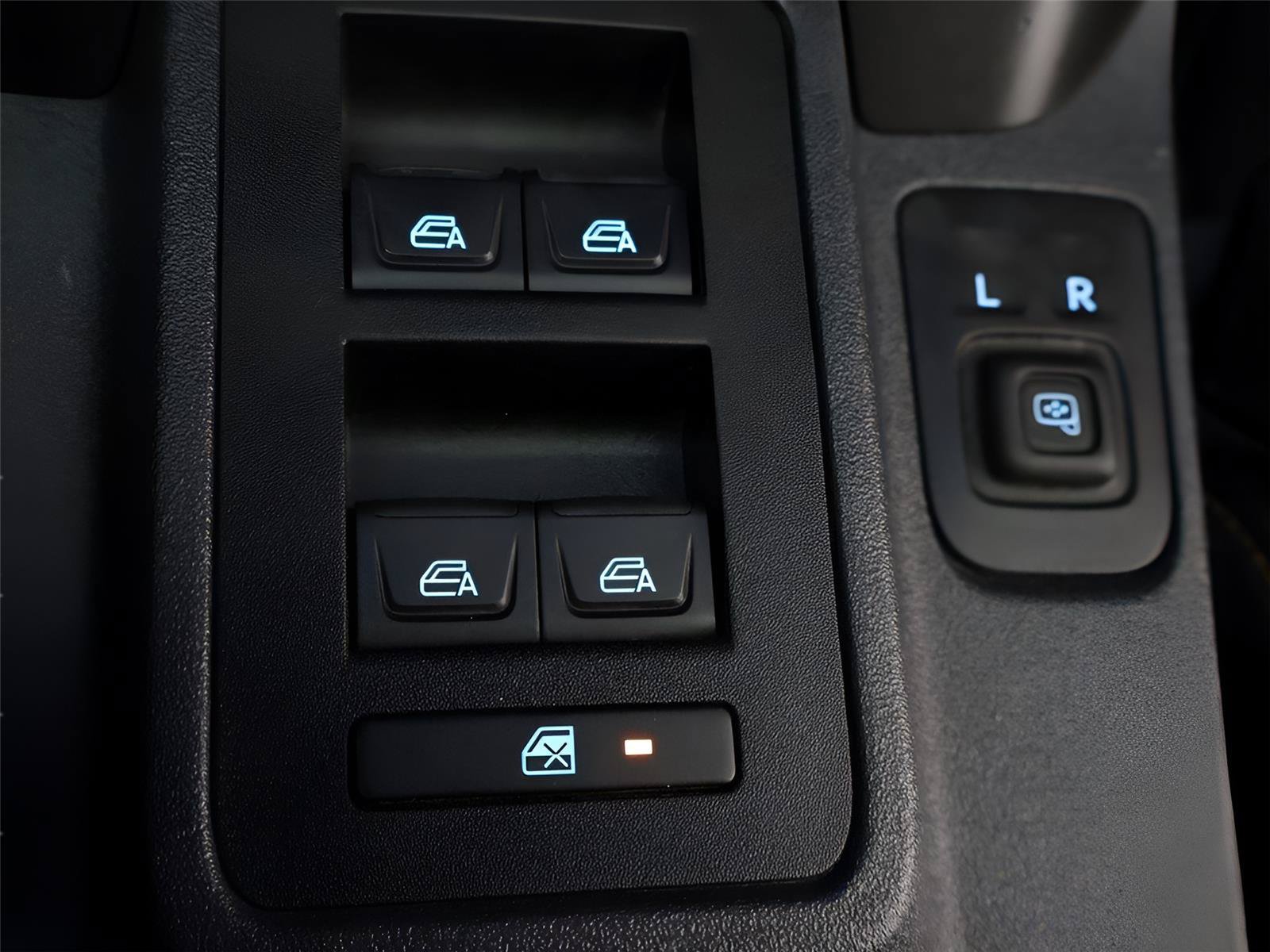 Used 2023 Ford Bronco Badlands AWD/4WD image 41