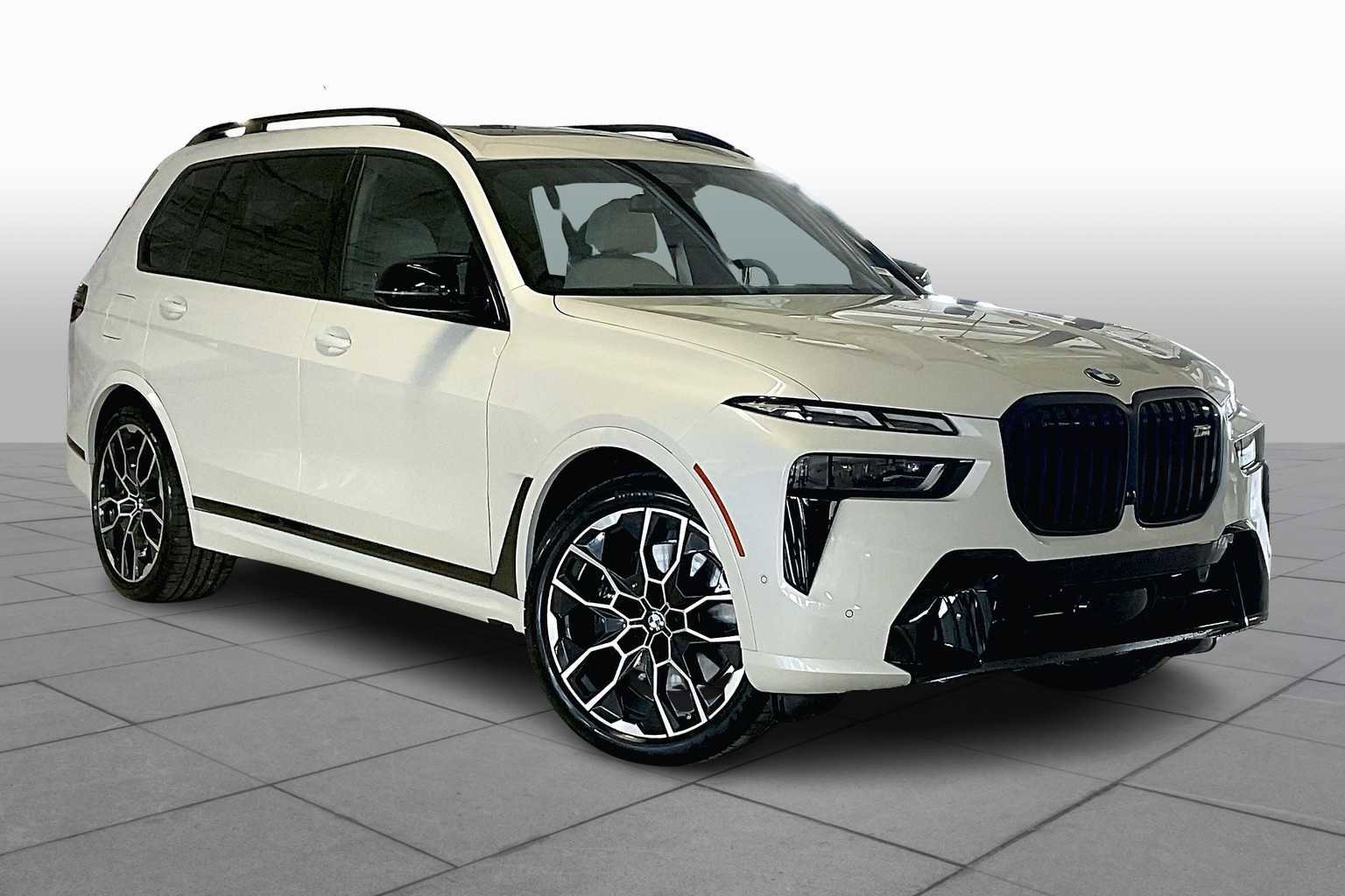 New 2026 BMW X7 M60i image 2