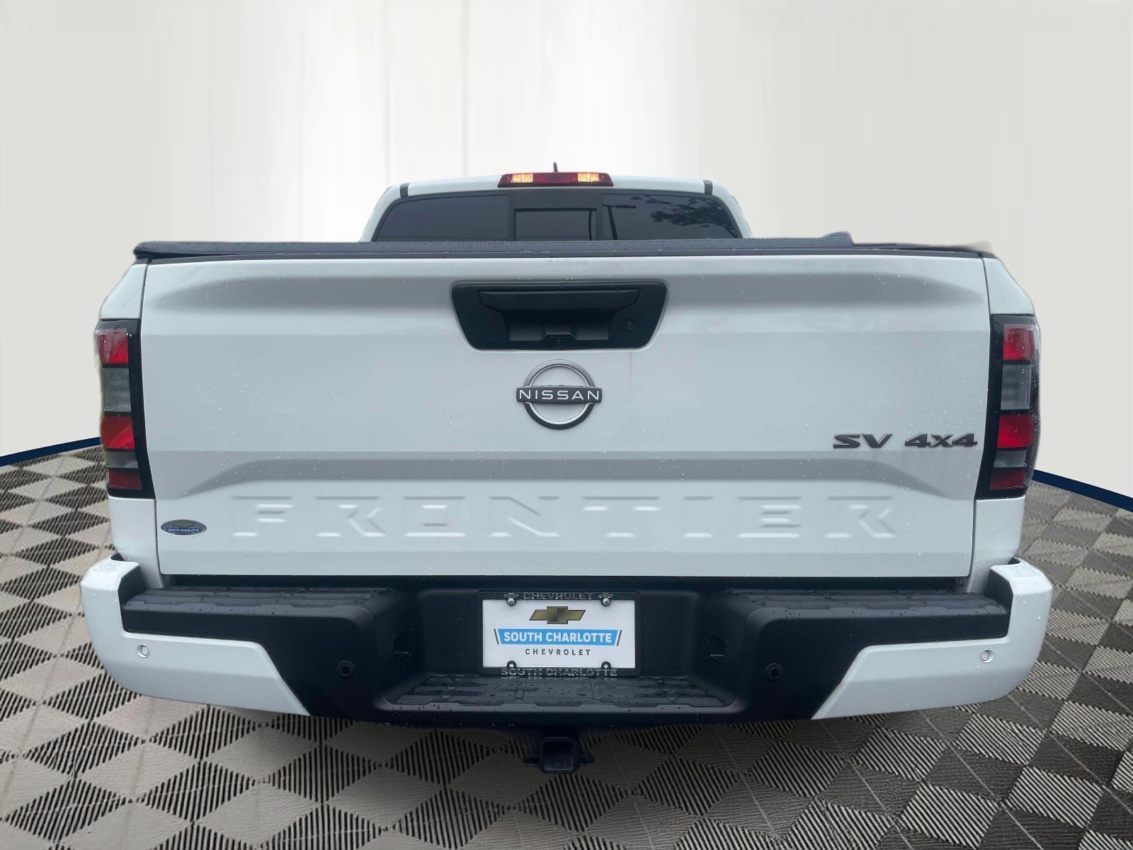 Used 2022 Nissan Frontier SV AWD/4WD image 5